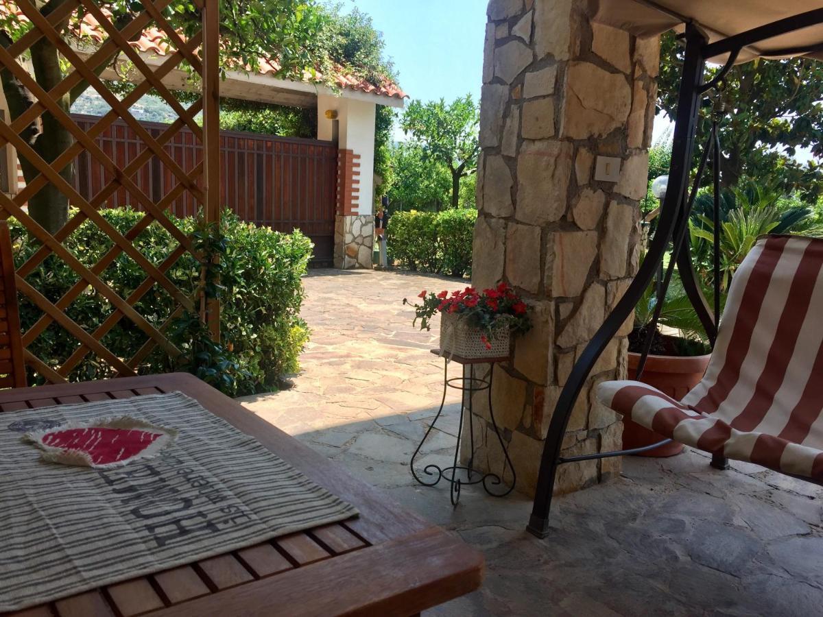 Appartamento Tra Collina E Mare 테라치나 외부 사진